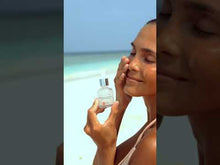 Загружайте и воспроизводите видео в средстве просмотра галереи Подтягивающая сыворотка для лица Diamond Collection